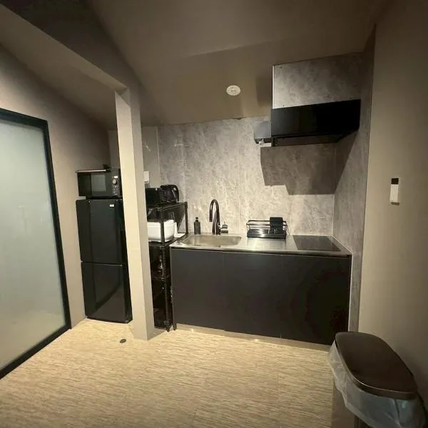Minato Mirai 15 min 1BR 1BA, hotel in Yokohama
