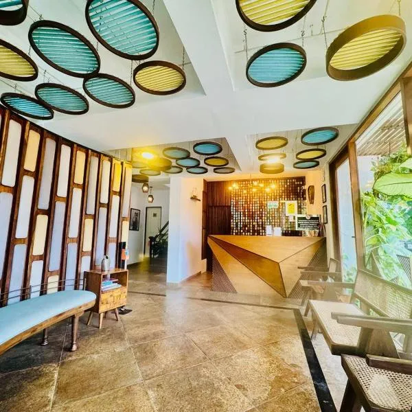 HALF Hotel, Calangute, hotel in Calangute