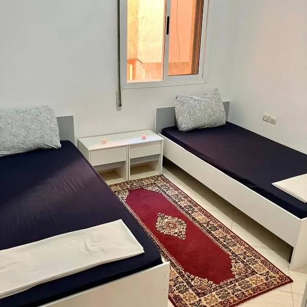 WiFi & Smart TV & Netflix & Free Parking & Full Kitchen & Heating & Washing Machine, hotell sihtkohas Khemisset