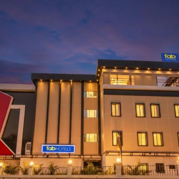 FabHotel RK International - Nr Mumbai International Airport, hotel in Mumbai
