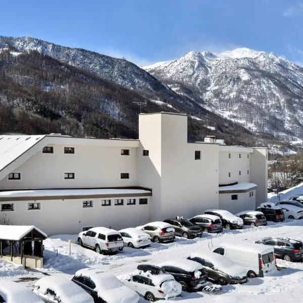 Pierre et Vacances Serre Chevalier Chantemerle, hotel v destinaci Saint-Chaffrey