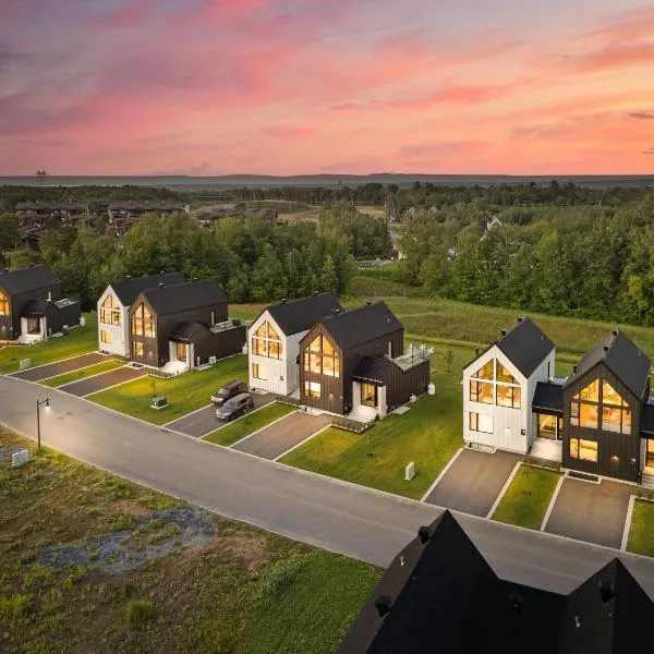 SOFA VILLAS - Mont Sainte-Anne, hotel v destinaci Beaupré