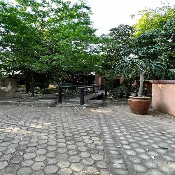 Eliora, hotel en Randfontein