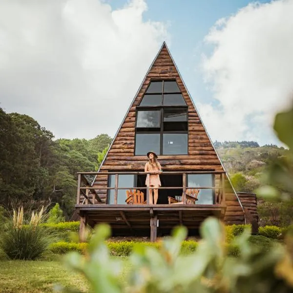VIU Boutique Cabins, Hotel in San Salvador