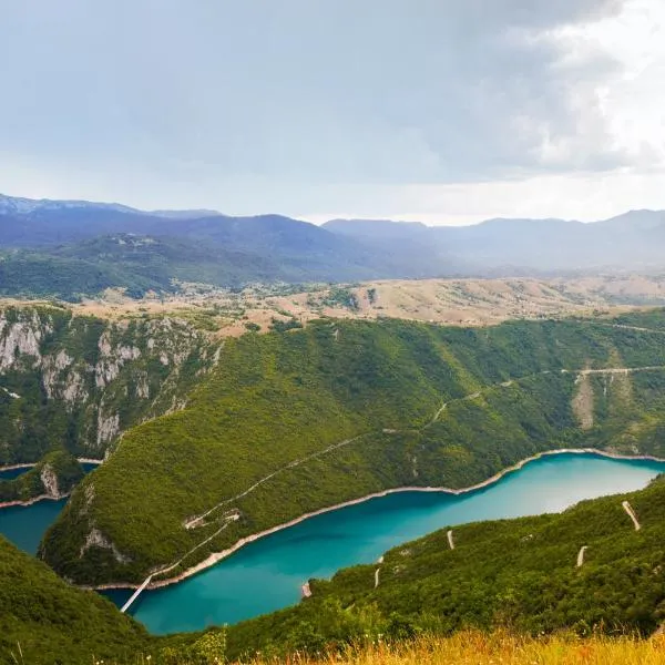 Chalet Highland, hotel din Plužine