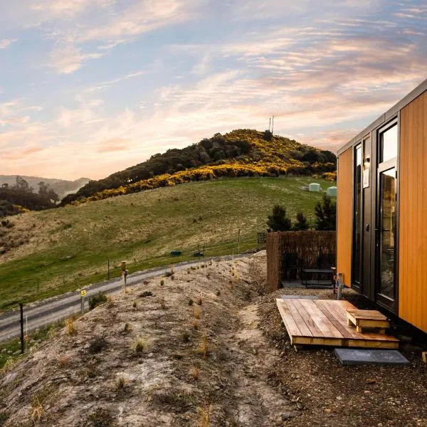 Melmarie Cosy Retreat X by Tiny Away, hotel in Waitati