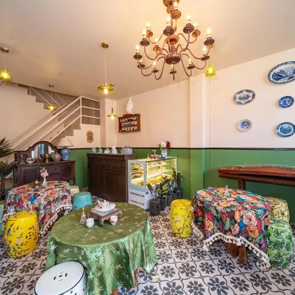 Nyonya Maison Boutique Hotel Phuket Old Town, hotel v destinácii Phuket (mesto)