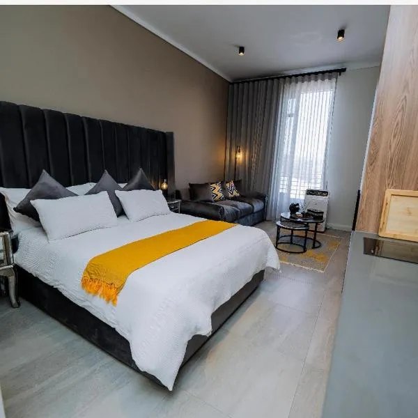 Trilogy studio apartment 831, hotel in Pretoria
