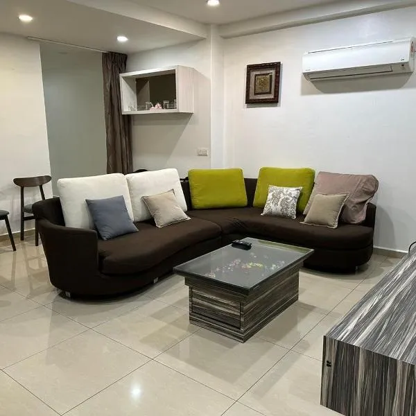 Double Storey House at Raja Uda with 3 rooms, hotel in Butterworth