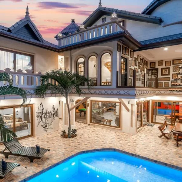POTTERLAND Luxury Pool Villa Pattaya Walking Street 6 Bedrooms, Hotel in Pattaya South