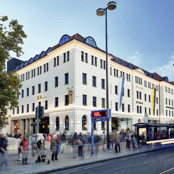 25hours Hotel The Royal Bavarian, hotel em Munique