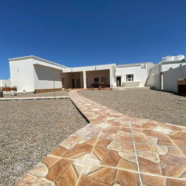 Sea Turtles Guest House #2 Ras Al Hadd，位于阿尔哈德的酒店