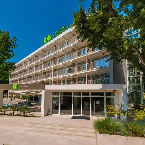 ibis Styles Golden Sands Roomer Hotel, hotel i Golden Sands