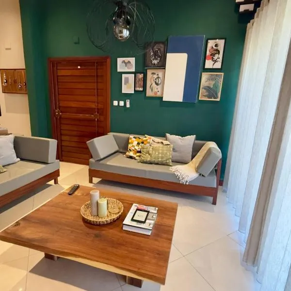 Rustic, Contemporary, Cozy with Home Office, hotel v destinácii Pemba