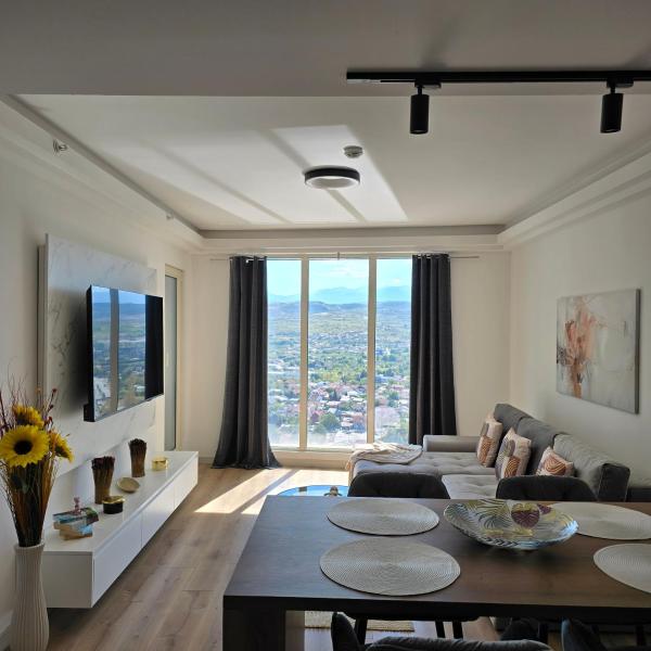 D & B Luxury Apartment 26th floor, Skopje