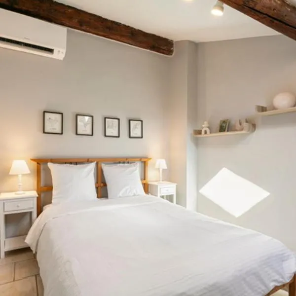 Duplex au cœur du vieil Antibes, Le Jamesy, hotel en Antibes