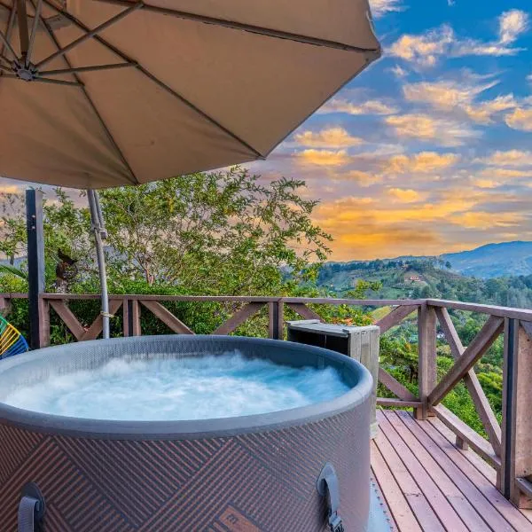 Roots Eco House, Hotel in Guatapé