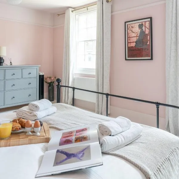 Cosy City-Centre House near Train Station & Business School, with Garden, hotel in Oxford