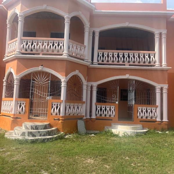 Glenmuir villas, May Pen