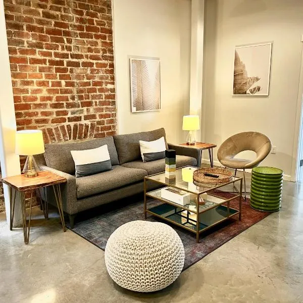 Warehouse District Intimate One Bedroom, hotel in New Orleans