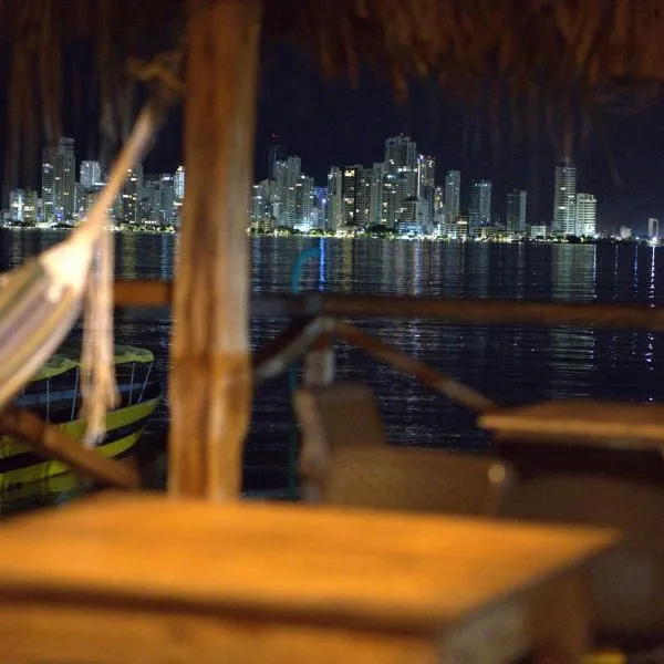 Hostal Paraiso Beach, hotel v destinaci Playa Punta Arena