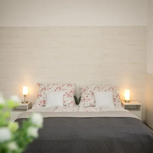 Omni Residence Vendégház, hotel di Bük