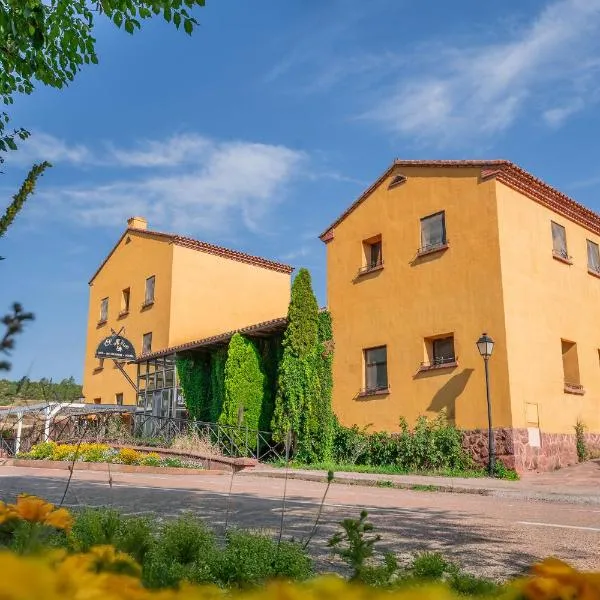 Hostal el molino, hotel a Bezas
