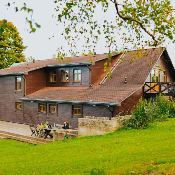 Weavers' Guest House Kalndaki, hotel v destinaci Milzkalne