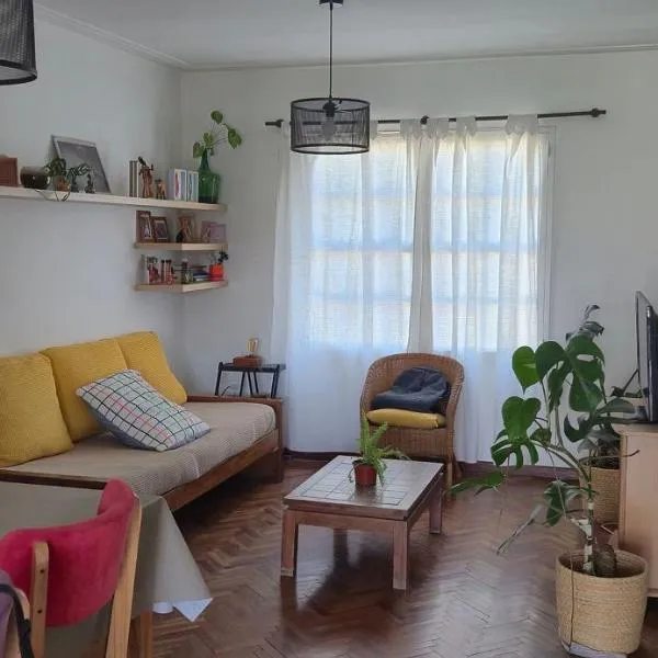 Dulce Hogar entre Tucuman Yerba Buena y Tafí Viejo, hotel in Villa Luján