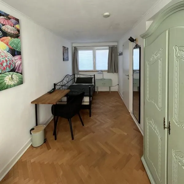 Private Zimmer mit Küchennutzung und in Rheinnähe, hotel u Bonu