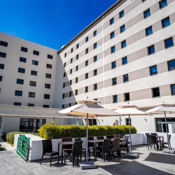 Noxi Hotel, hotel in Sétif