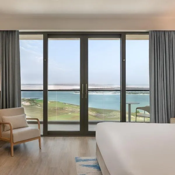 Crowne Plaza Yas Island by IHG, hotel Abu-Dzabiban