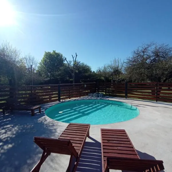 Entrecalandrias, hotel in Colón