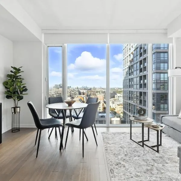 Stylish 1BR Condo in the heart of the Downtown TO,位于多伦多的酒店