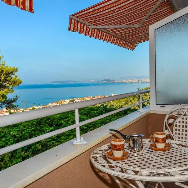 Apartments Intrada, hotel din Podstrana