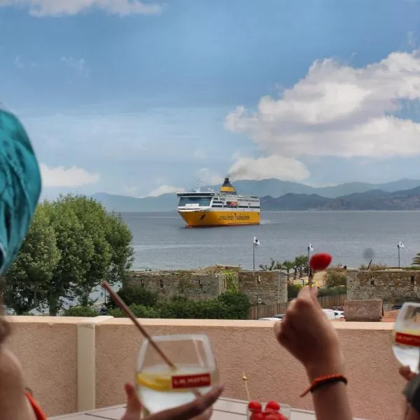 LʼÎle-Rousse में, होटल Hôtel & Spa Rocabella