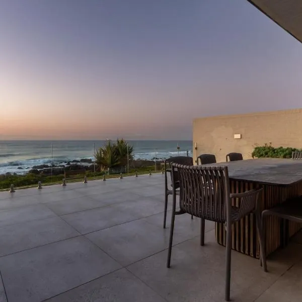 The Blonde Bungalow Ballito, hotel u gradu Balito