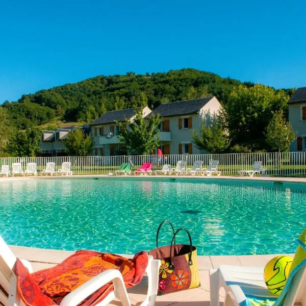 Résidence Le Village Goélia, ξενοδοχείο σε Saint-Geniez-dʼOlt