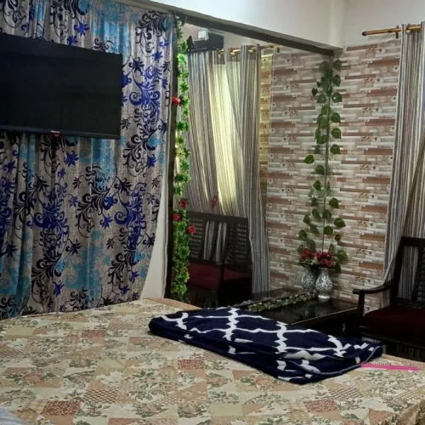 Luxury One Bed Apartment in Karachi, hotel em Carachi