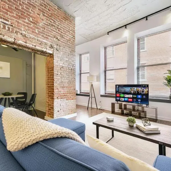 1 Br Downtown Pittsburgh With Best Roof Top View, hotel en Pittsburgh