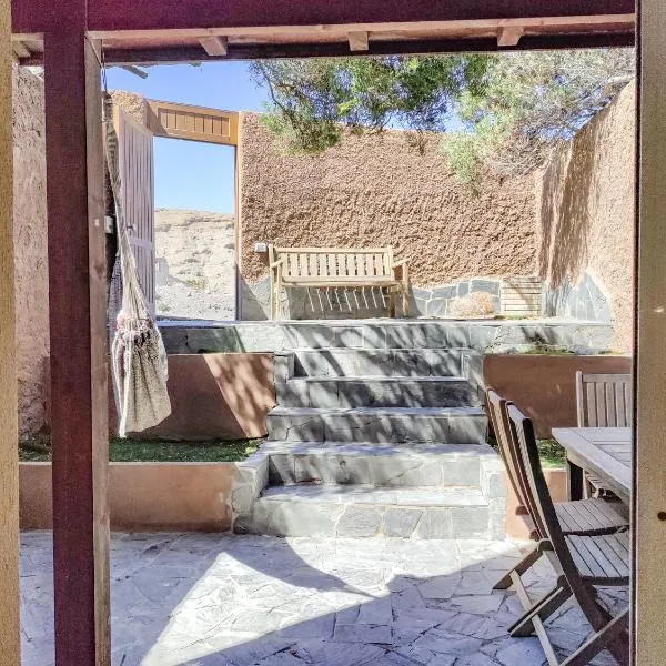 Refurbished Magic Loft Surf Beach Airport Included, ξενοδοχείο στο Ελ Μέντανο