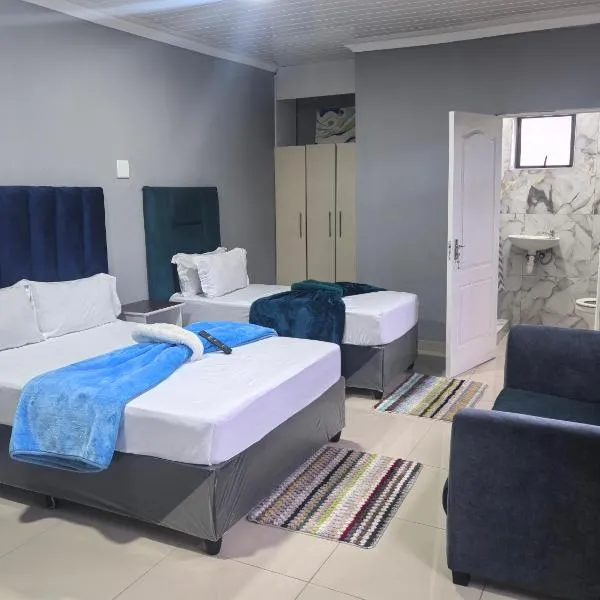 Gift Guest house 3, hotel em Cravenby