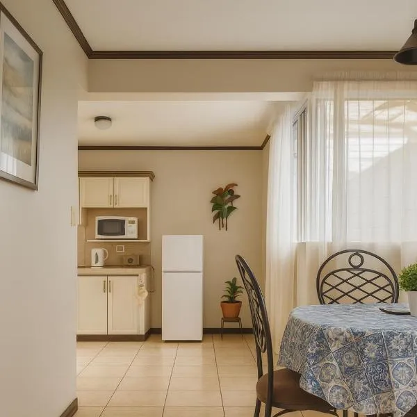 Casa Cafetal Aeropuerto, hotel v destinaci Alajuela