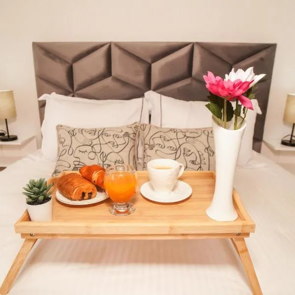 5 min drive from Train Station with Parking, Air Conditioning & IPTV -Ideal for CAN 2025, ξενοδοχείο σε Kenitra