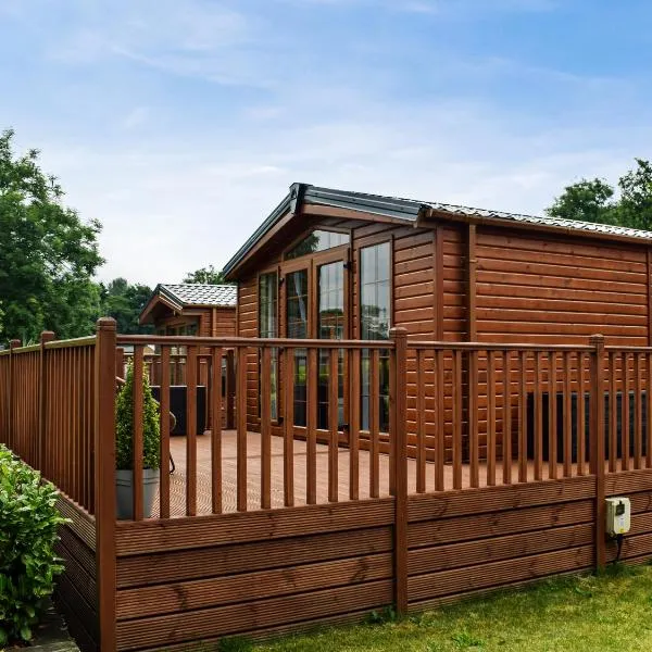 Salmon-Leap Lodge, hotel in Dollar