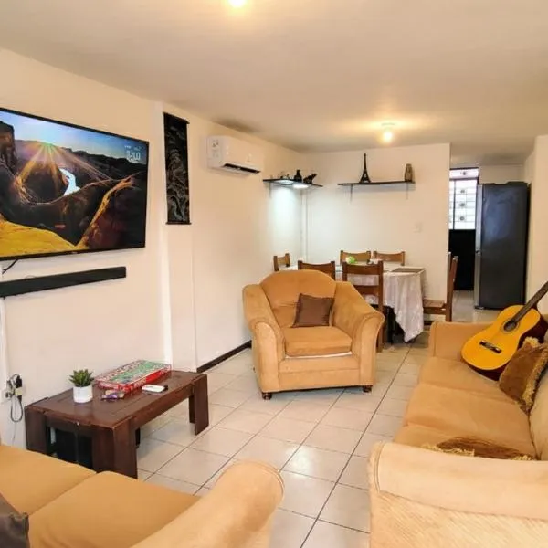 Acogedora Casa Completa con jacuzzi privado, ξενοδοχείο σε Κίτo