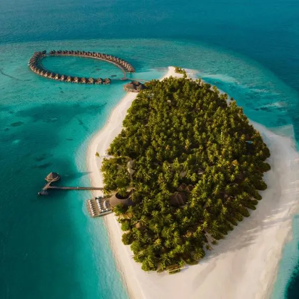 Sun Siyam Vilu Reef - 24 Hours All-Inclusive with Complimentary Return Trip, hotel v destinaci Dhaalu Atoll