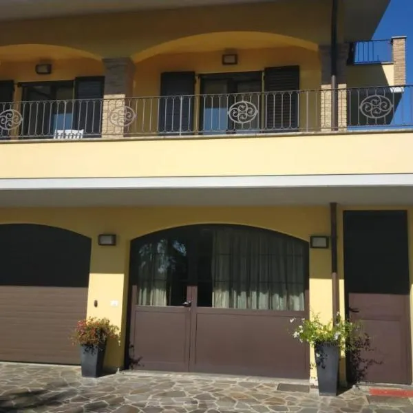 Mondarco, hotel in Serravalle