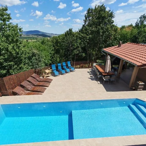 LipaHill Luxe, hotel i Ripanj