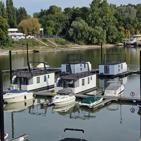 Prestige Yacht Resort Budapest，位于布达佩斯的酒店